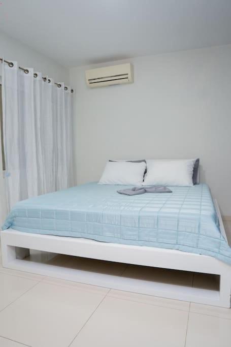 And Modern With King Size Bed Apartamento *
